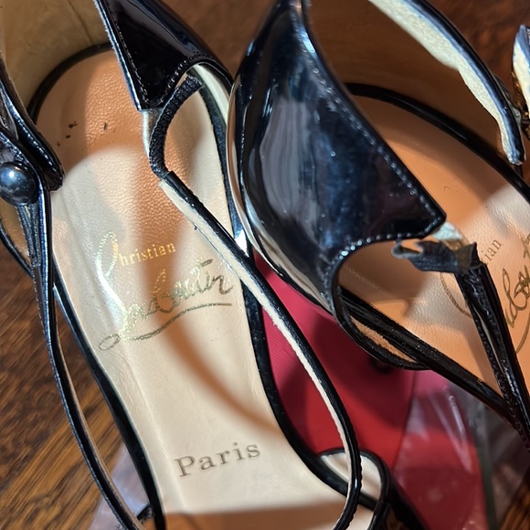 Christian Louboutin SZ8 4” heel black patent leather needs TLC red souls $16 - Picture 8 of 8